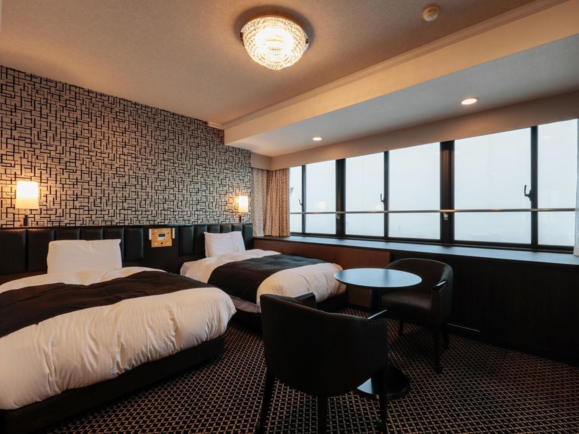 Apa Hotel Tonami Ekimae Екстериор снимка