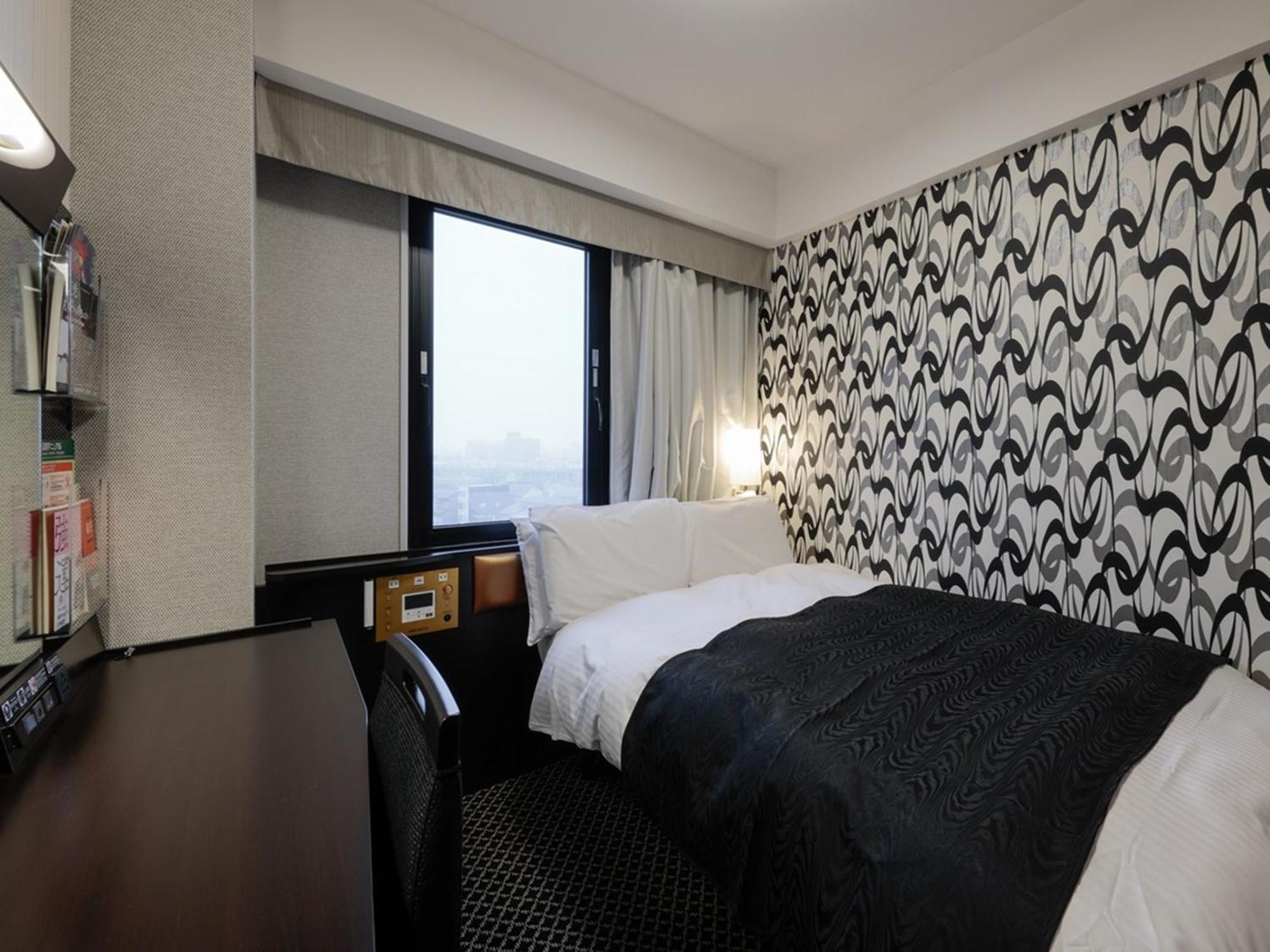 Apa Hotel Tonami Ekimae Екстериор снимка