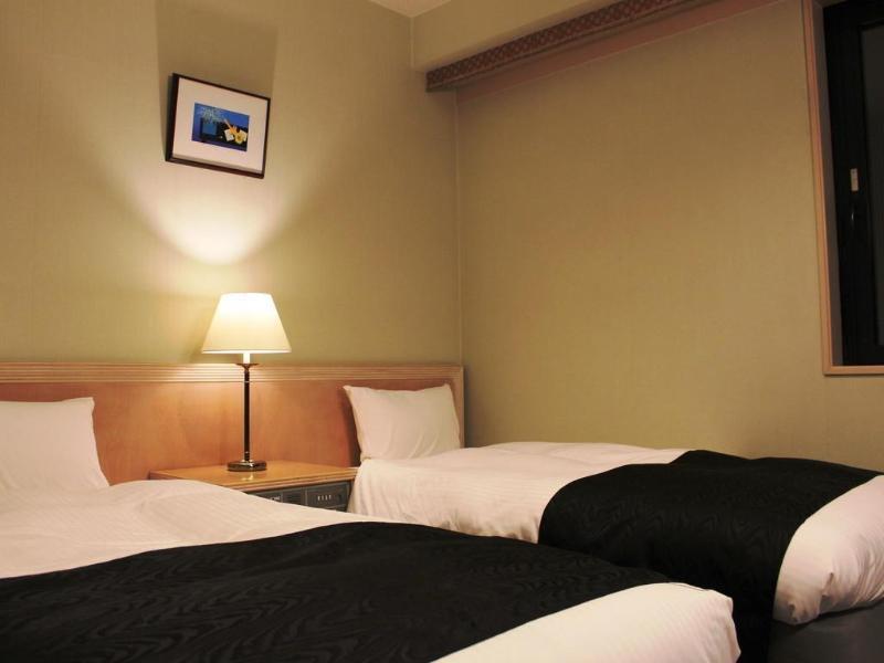 Apa Hotel Tonami Ekimae Екстериор снимка