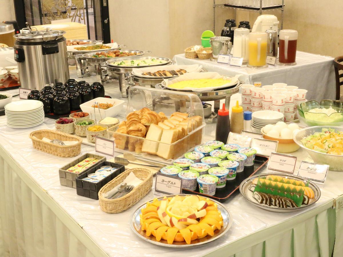 Apa Hotel Tonami Ekimae Екстериор снимка